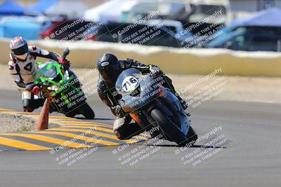 media/Oct-09-2022-SoCal Trackdays (Sun) [[95640aeeb6]]/Turn 2 (1110am)/